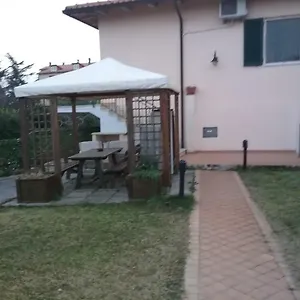 https://casa-pellegrini.it-tuscanyhotel.com